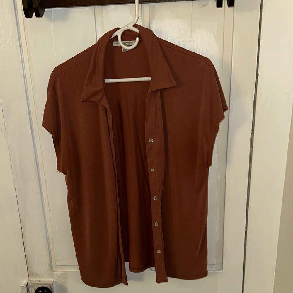 Green Envelope pinkish Brown Button-Up Top
